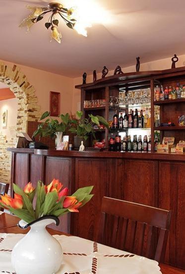 Hotel Mily Кросно Екстер'єр фото